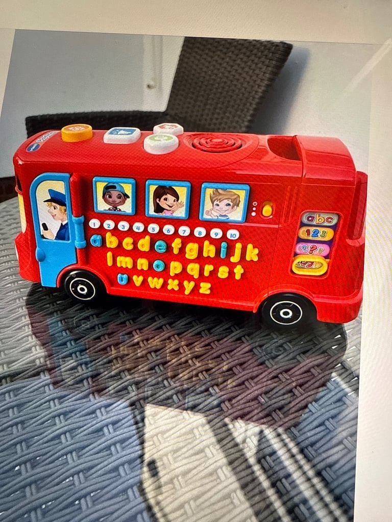 V-Tech singing educational light up bus phrases  counts numbers sings plus 