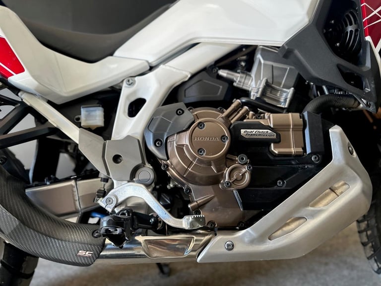 STUNNING LOW MILEAGE 2023/73 HONDA CRF1100 AFRICA TWIN DCT ADVENTURE SPORT 