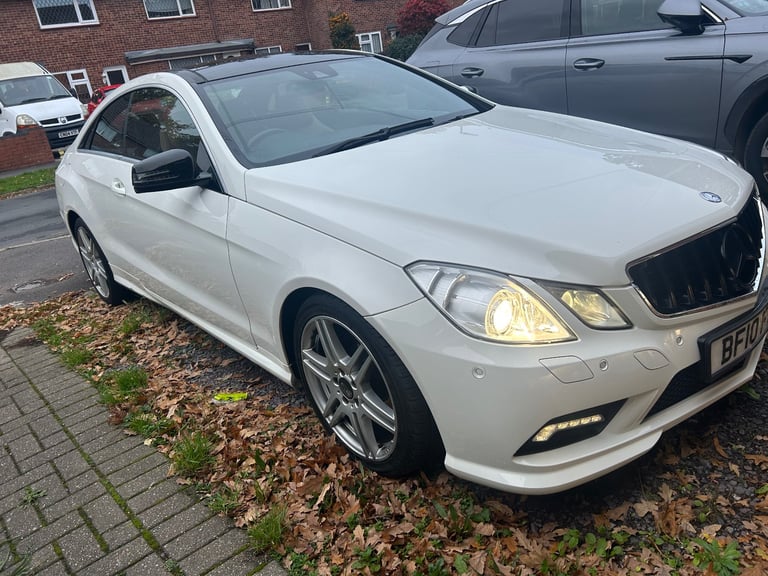 image for Mercedes-Benz, E CLASS, Coupe, 2010, Semi-Auto, 2987 (cc), 2 doors