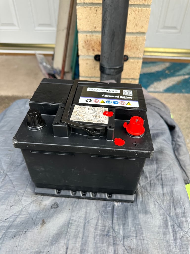 12  Volt Battery   063        Work well   £8