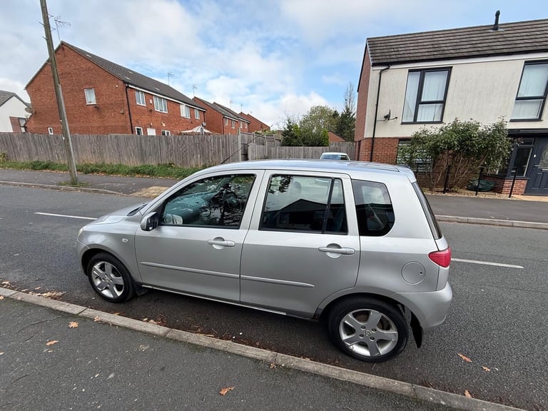 2005 Mazda Mazda2 1.4 Capella 5dr Auto HATCHBACK Petrol Automatic