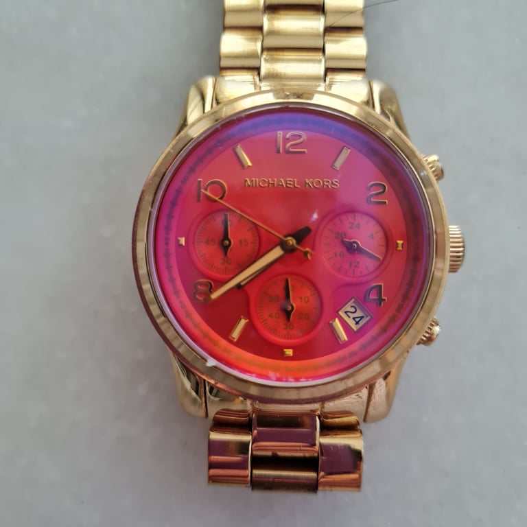 Beautiful MICHAEL KORS WATCH 