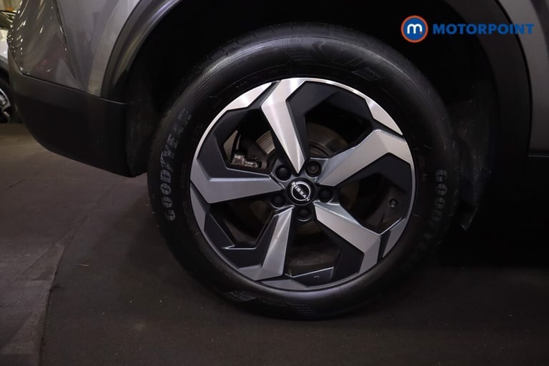 2023 Nissan Qashqai 1.3 DiG-T MH N-Connecta 5dr HATCHBACK PETROL Manual