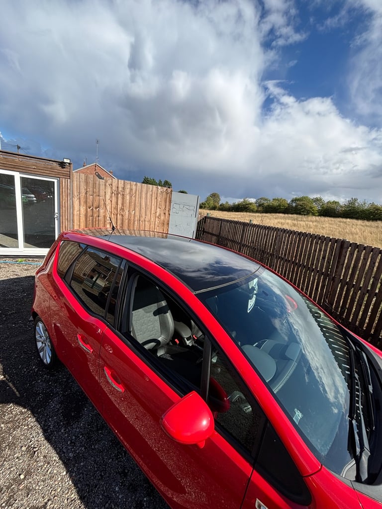 2012 Vauxhall Meriva 1.4i 16V SE 5dr MPV Petrol Manual