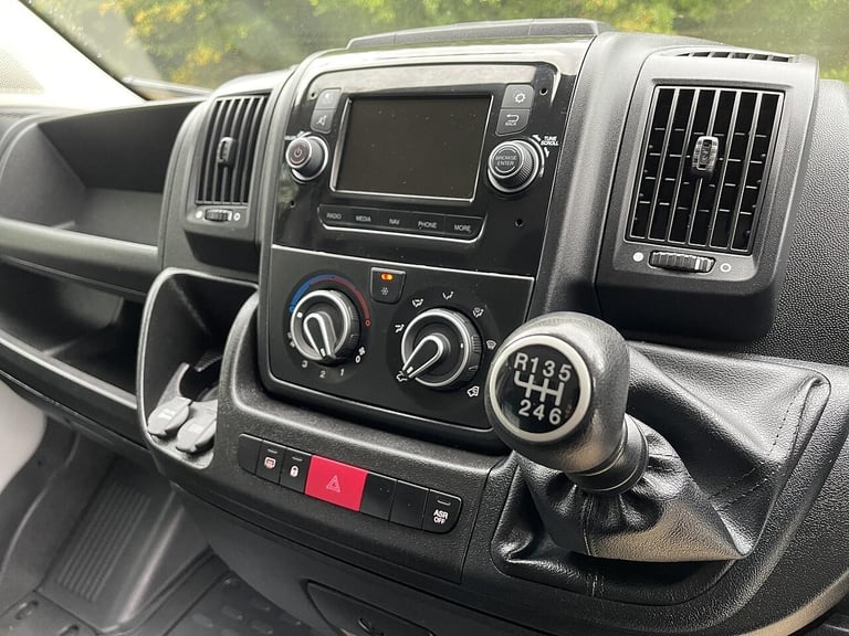 2022 Peugeot Boxer 2.2 BlueHDi 335 Professional L3 H2 Euro 6 (s/s) 5dr PANEL VAN Diesel Manual