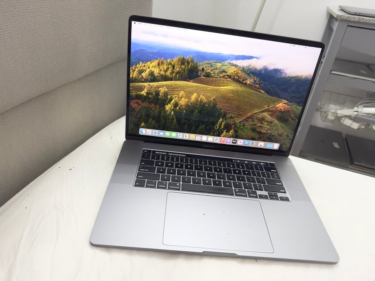 Used macbook pro for Sale | Apple Macs | Gumtree