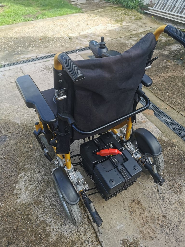  Kymco vivio car boot able electric power chair--Leeds £625  · Leeds,