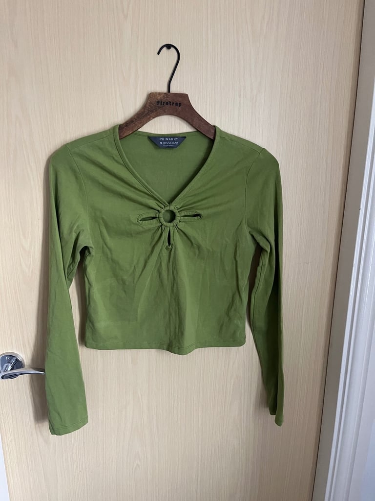 PRIMARK GREEN STRETCHY TOP SIZE 12/14