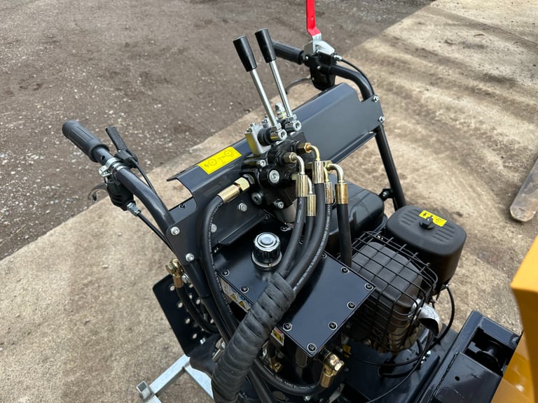 Brand New 500KG Petrol High Tip Track Dumper barrow  *VIDEO * Key Start 