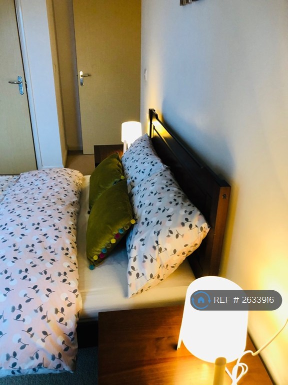 2 bedroom flat in Skyline, Birmingham, B1 (2 bed) (#2633916)
