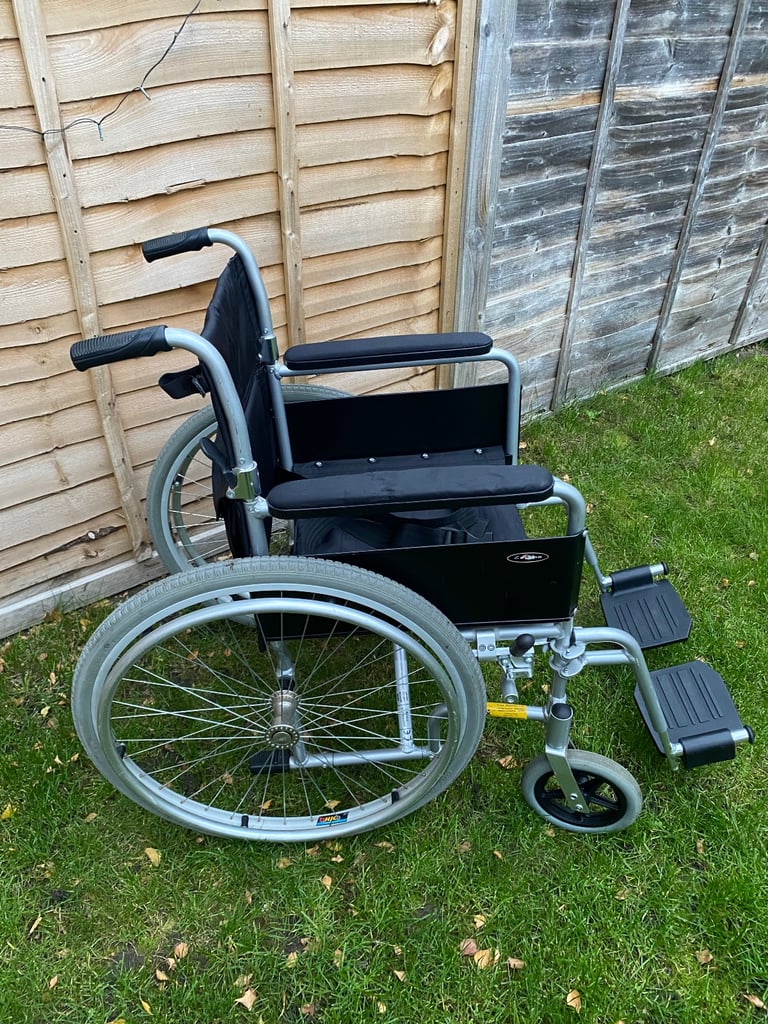 Drive Enigma Self-Propelled Lightweight Aluminium Wheelchair VGC 
