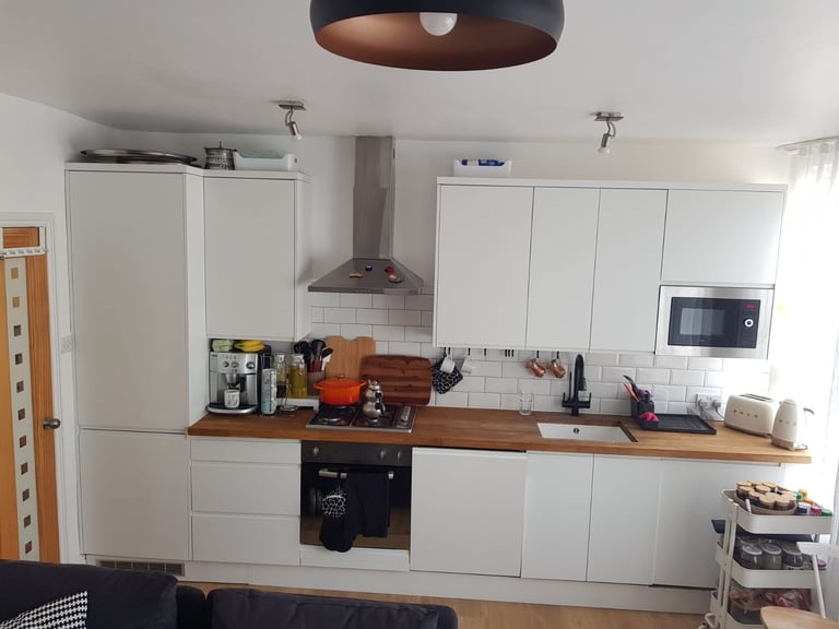 Lovely House in Bowes Park Area