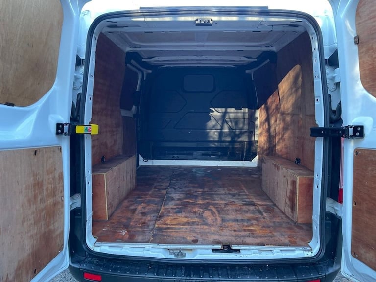 2018 68 FORD TRANSIT CUSTOM 2.0 300 BASE P/V L1 H1 104 BHP DIESEL