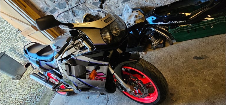 Suzuki, GSX-R, 1992, 1127 (cc)