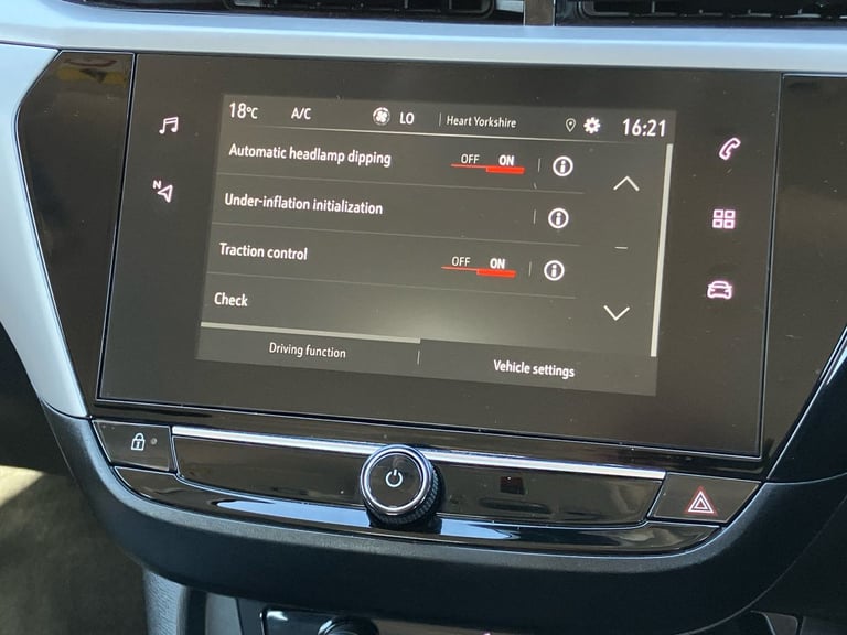 2024 Vauxhall Corsa 100kW Design 50kWh 5dr Auto Hatchback Electric Automatic