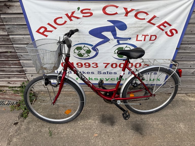 Orbea Strada 19” Frame Ladies Town Bike. Free 12” D-Lock. Ideal student bike. Nice low frame!