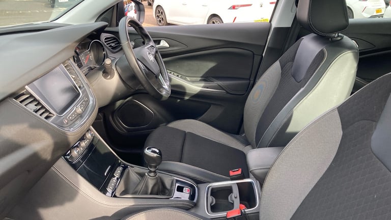 2018 Vauxhall Grandland X 1.5 Turbo D Sport Nav 5dr Diesel Hatchback Hatchback Diesel Manual