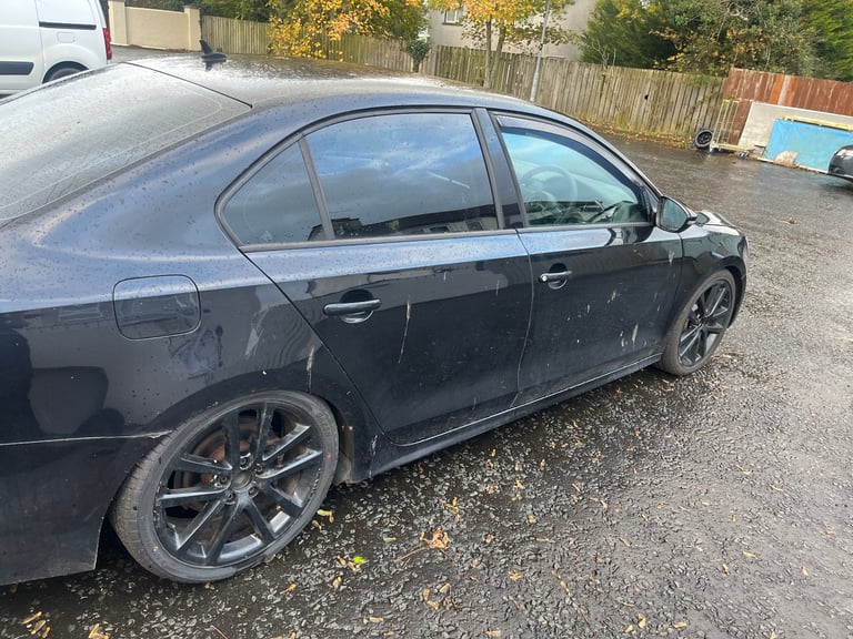 Volkswagen, JETTA, Saloon, 2011, Manual, 1598 (cc), 4 doors