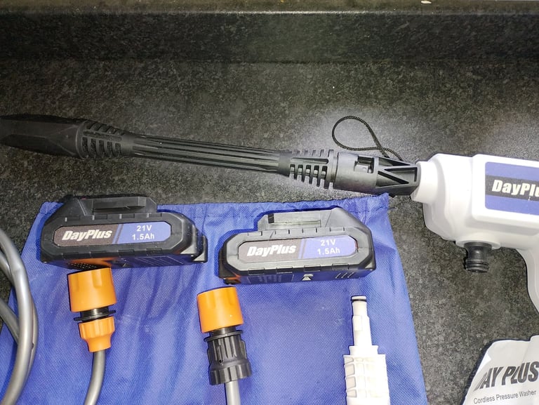 cordless power washer