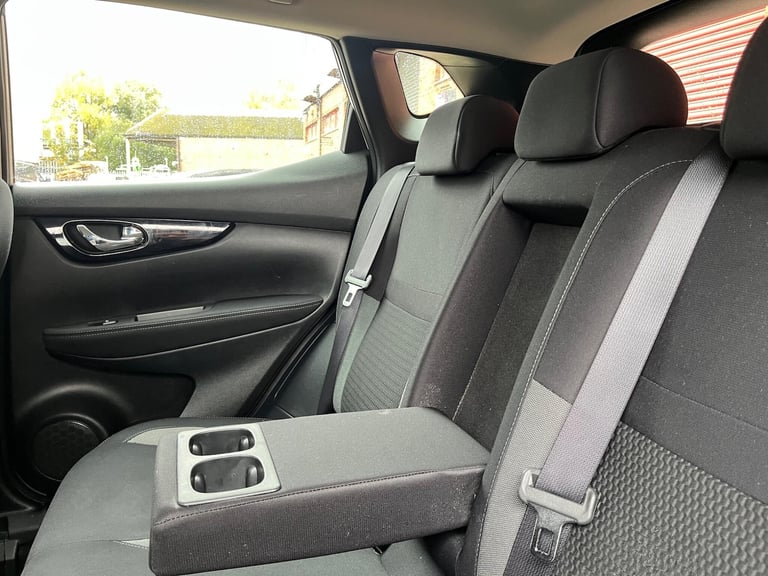 2017 Nissan Qashqai 1.2 DIG-T Acenta XTRON Euro 6 (s/s) 5dr HATCHBACK Petrol Automatic