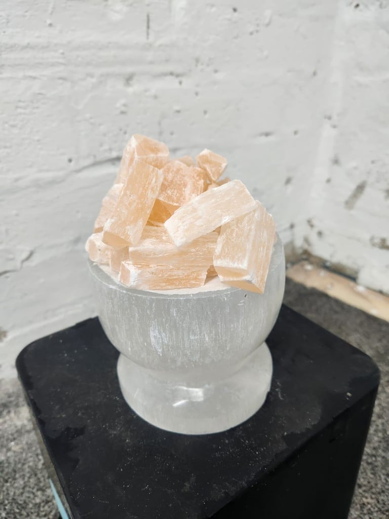 Selenite Crystal Bowl Lamp with Chunks | White & Orange