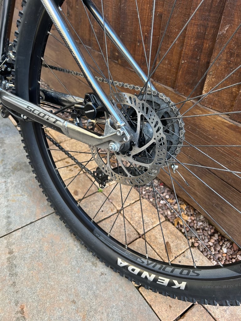 Scott Aspect 750 27.5” hardtail mountain bike