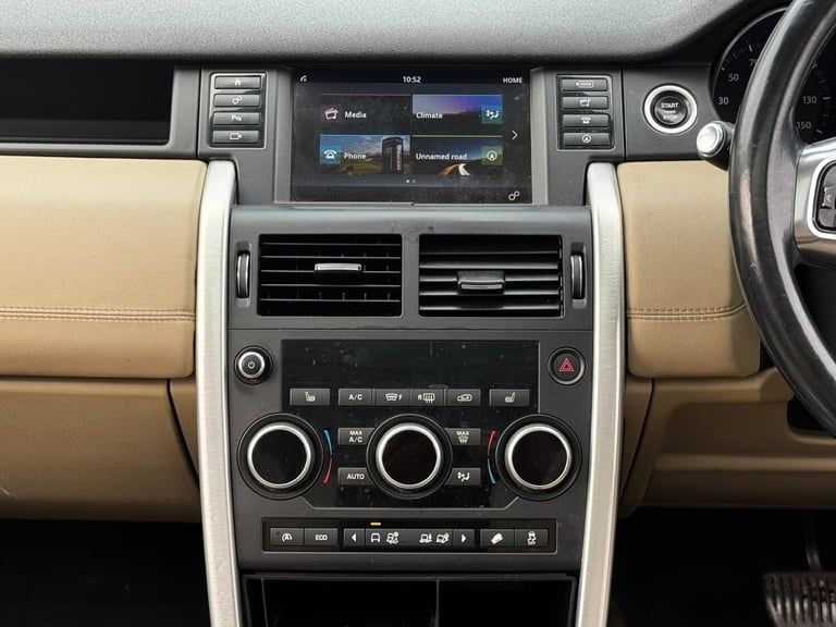 2017 Land Rover Discovery Sport 2.0 TD4 HSE Auto 4WD Euro 6 (s/s) 5dr ESTATE Diesel Automatic