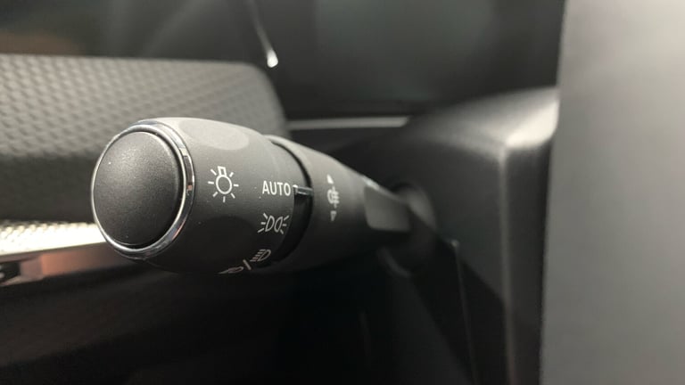 2025 DS Automobiles DS 4 1.6 E-TENSE Rivoli 5dr EAT8 HATCHBACK PETROL/ELECTRIC Automatic