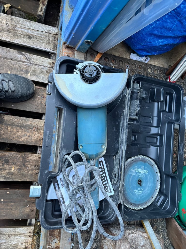 Erbauer angle grinder 