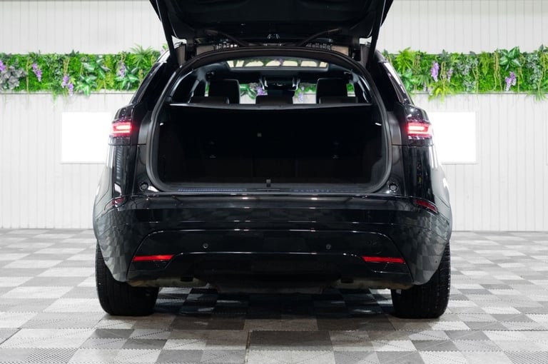2024 Land Rover Range Rover Velar 2.0 P250 Dynamic HSE SUV 5dr Petrol Auto 4WD Euro 6 (s/s) (249 ...