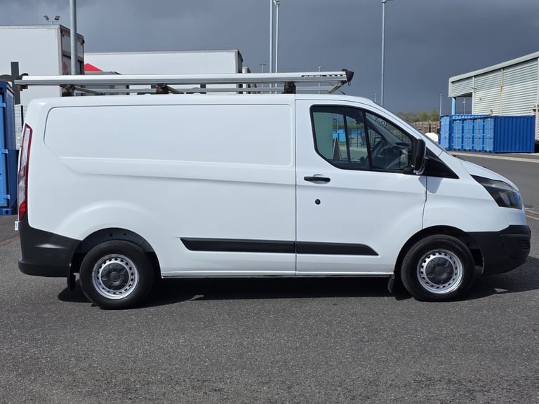 2015 Ford Transit Custom 2.2 TDCi 100ps Low Roof Van PANEL VAN Diesel Manual