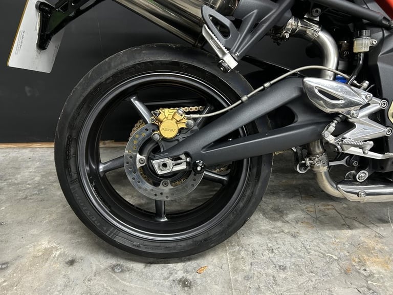 2010 10-PLATE TRIUMPH STREET TRIPLE 675 R ** ONLY 9,724 MILES ** EXTRAS **