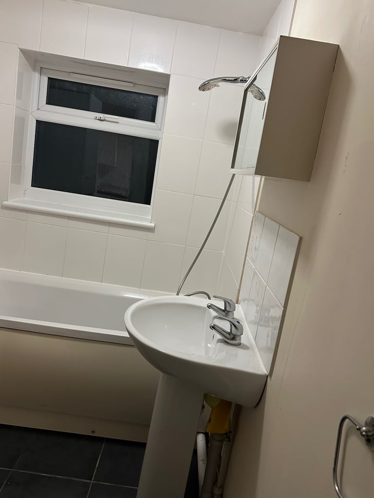 3 BEDROOM HOUSE TO RENT GILLINGHAM 