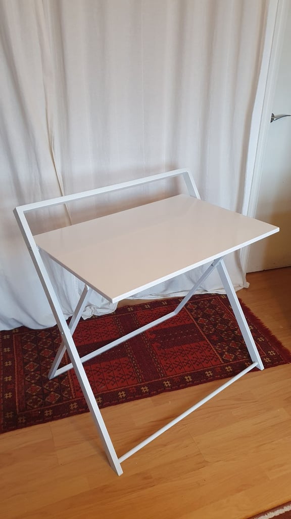 Folding Desk (can be hung up) 