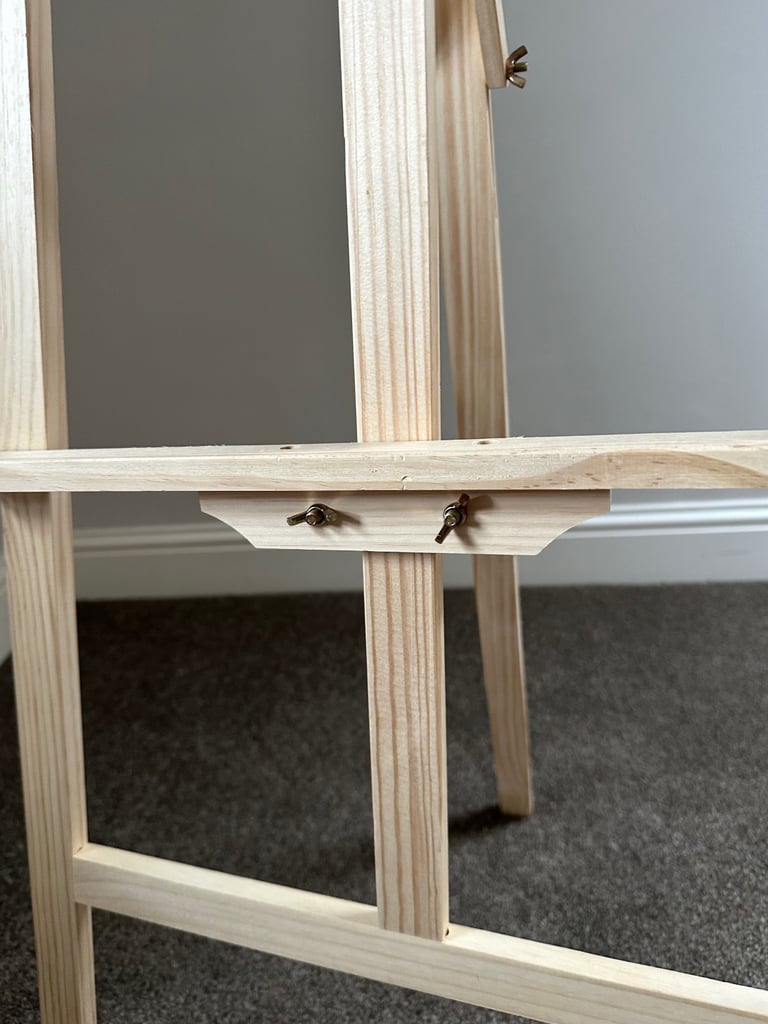 Easel 