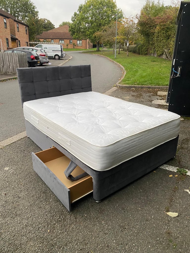 Double storage bed with mattress for £130(we can deliver)