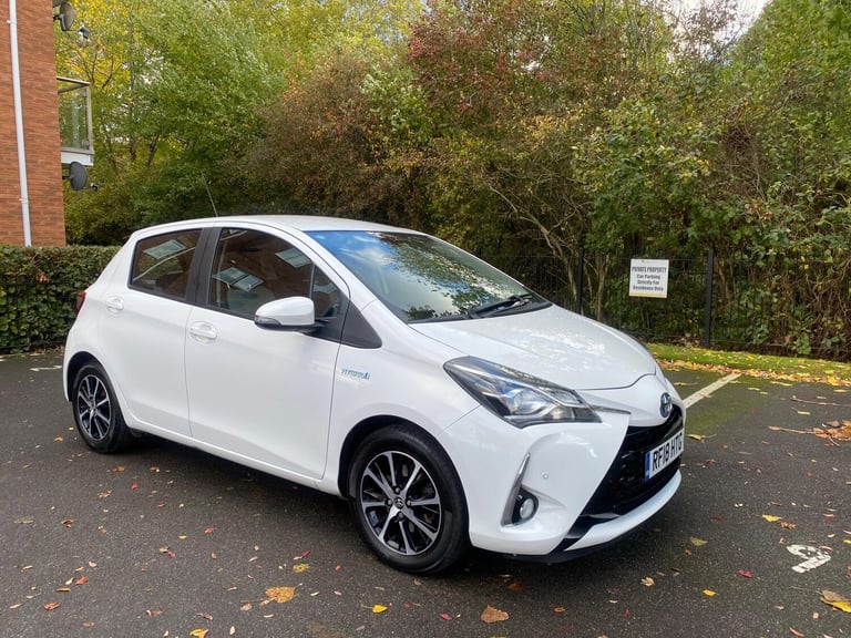 2018 Toyota Yaris 1.5 VVT-h Icon Tech E-CVT Euro 6 (s/s) 5dr HATCHBACK Petrol/Electric Hybrid Aut...