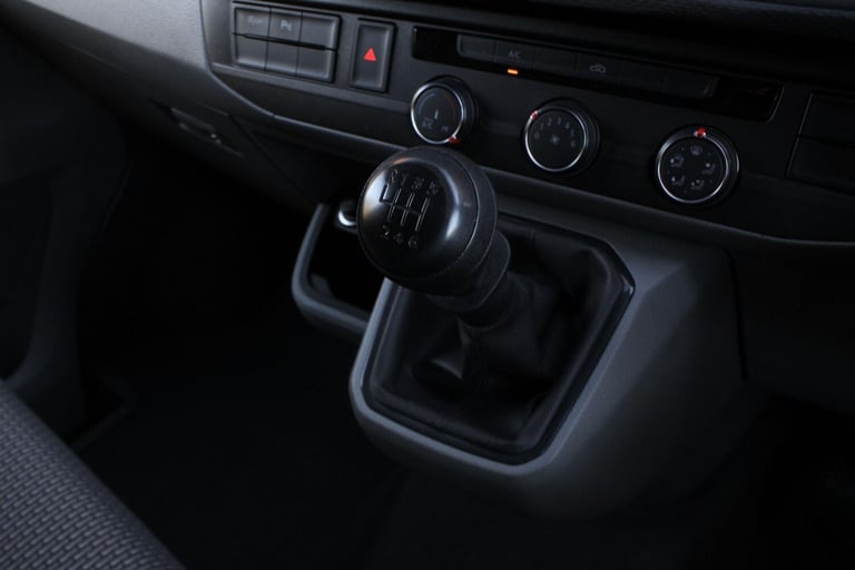 2022 Volkswagen Transporter 2.0 TDI T30 Highline FWD LWB Euro 6 (s/s) 5dr PANEL VAN Diesel Manual