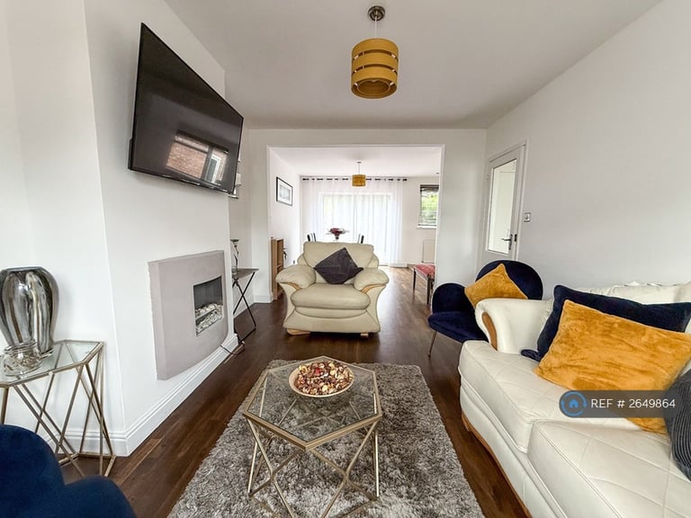 4 bedroom house in Bassett House, Orpington, BR6 (4 bed) (#2649864)