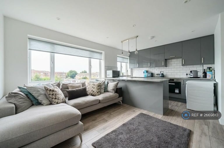 1 bedroom flat in Hatherley Road, Sidcup, DA14 (1 bed) (#2669810)