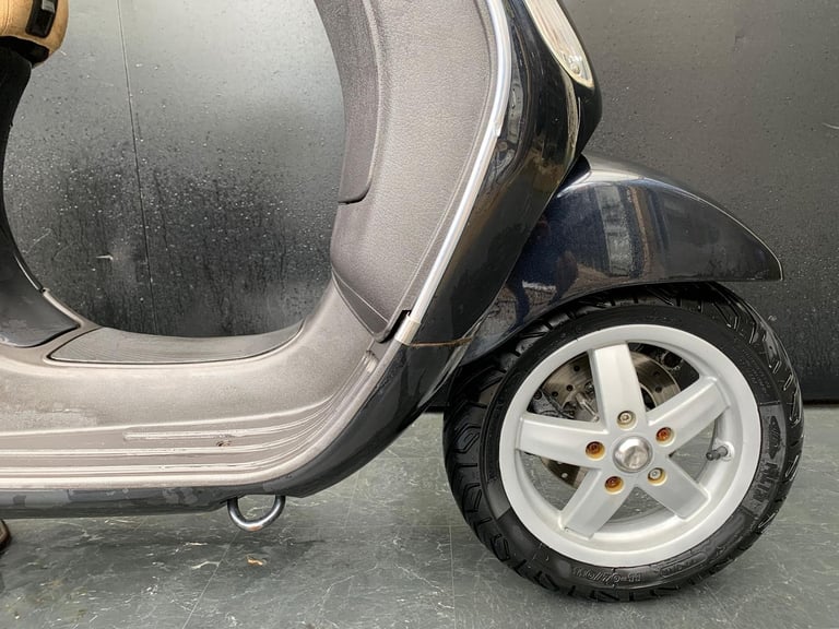 PIAGGIO VESPA LX50 PROJECT SCOOTER 50cc 2 STROKE HPI CLEAR