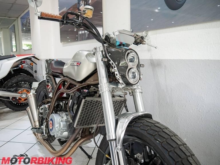 2019 (19) CCM Spitfire Flat Tracker - FSH & Brembo performance upgrade!!