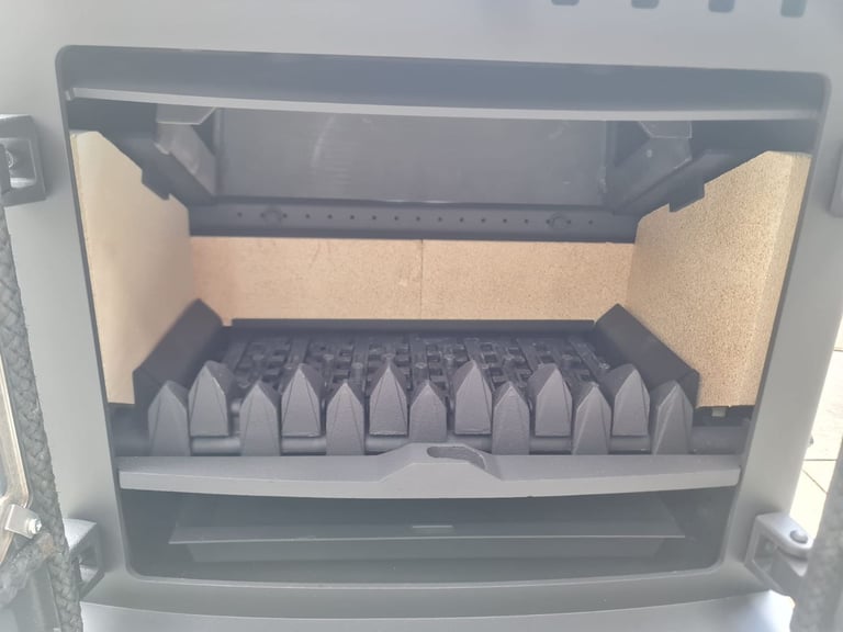 Hunter Herald 6 woodburner/multifuel 