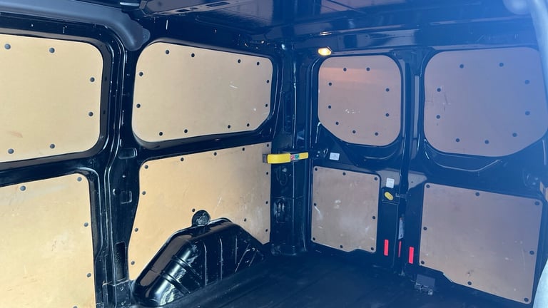 2018 Ford Transit Custom 300 L1 Diesel Fwd 2.0 EcoBlue 130ps Low Roof Limited Van Van Diesel Manual
