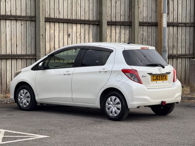 TOYOTA YARIS Active Auto ULEZ Low Milage