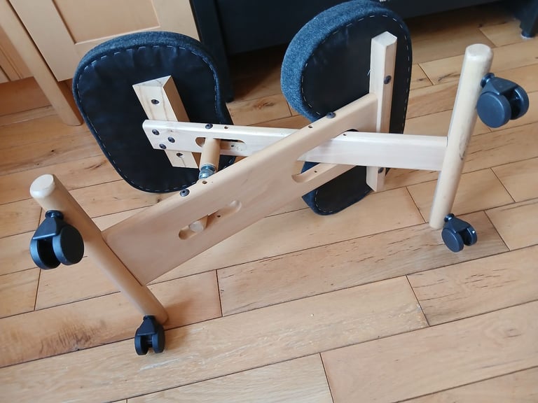Leeds 15. Ergonomic design desk chair VGC  £30