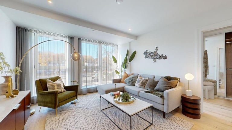 🏡 Modern 1-Bed Flat + Gym & Cinema | Flexible Tenancy | Co Lets & Subletters – Raynes Park SW20