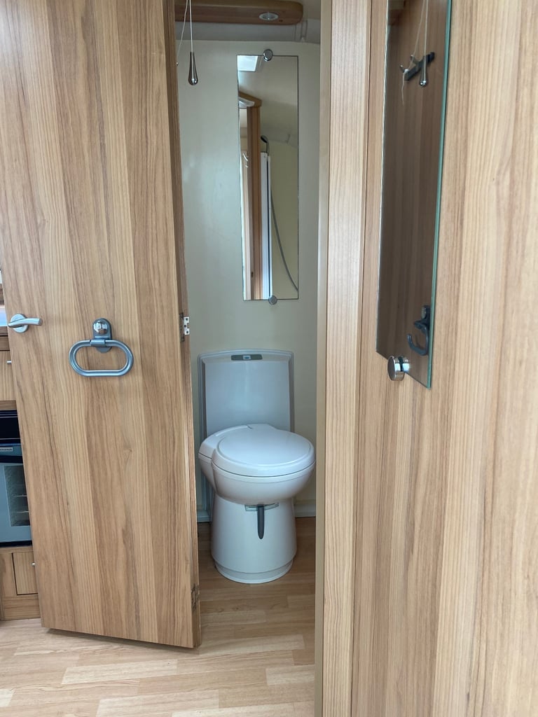 Bailey Orion 400/2  2012 in  nice condition 