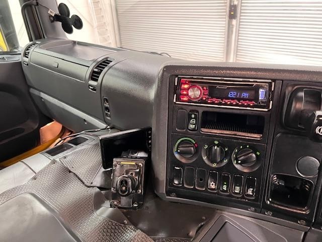 Scania P370 8x4 Day Cab Tipper Manual