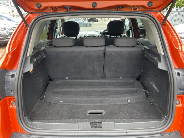 2014 Renault Captur 1.5 dCi Dynamique S MediaNav SUV 5dr Diesel EDC Euro 5 (90 ps) HATCHBACK Dies...